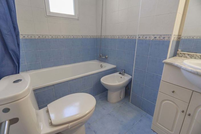 Image No.23-3 Bed Townhouse for sale