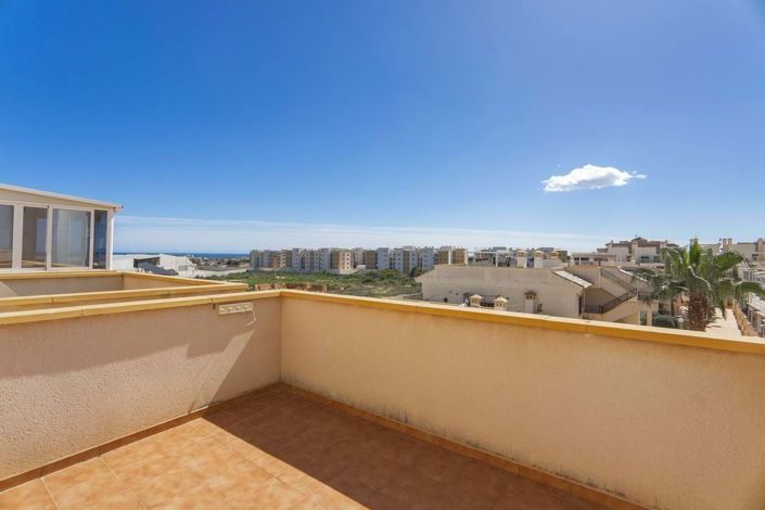 Image No.34-3 Bed Townhouse for sale