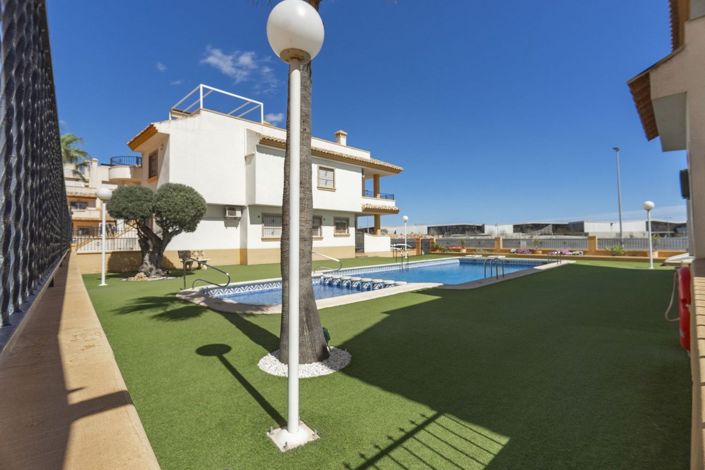 Image No.38-3 Bed Townhouse for sale