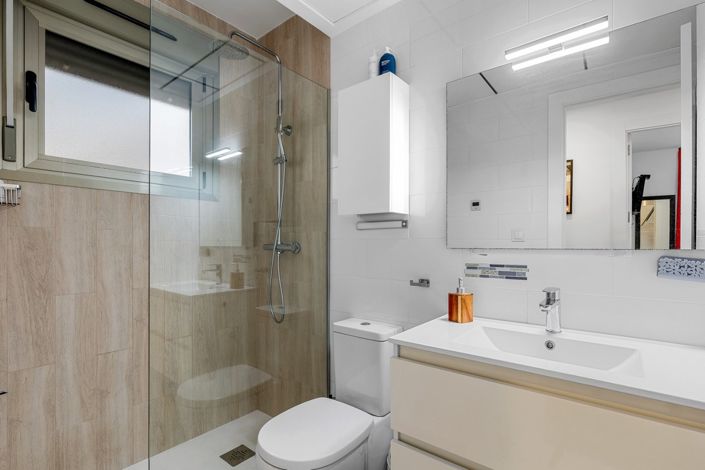 Image No.18-3 Bed Villa for sale