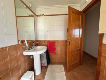 1447-625140-78d1f4f8b6655591b02d22fabb36a692d