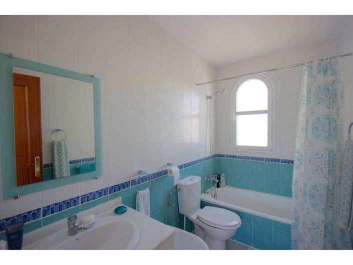 Image No.17-3 Bed Townhouse for sale