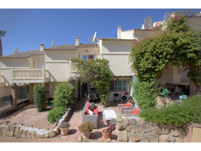 Image No.22-3 Bed Townhouse for sale