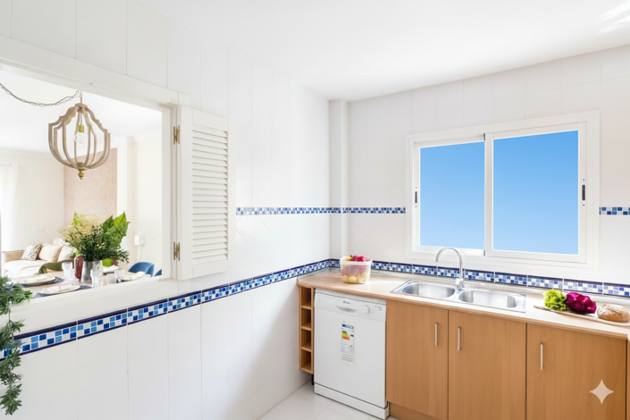 Image No.13-2 Bed Apartment for sale