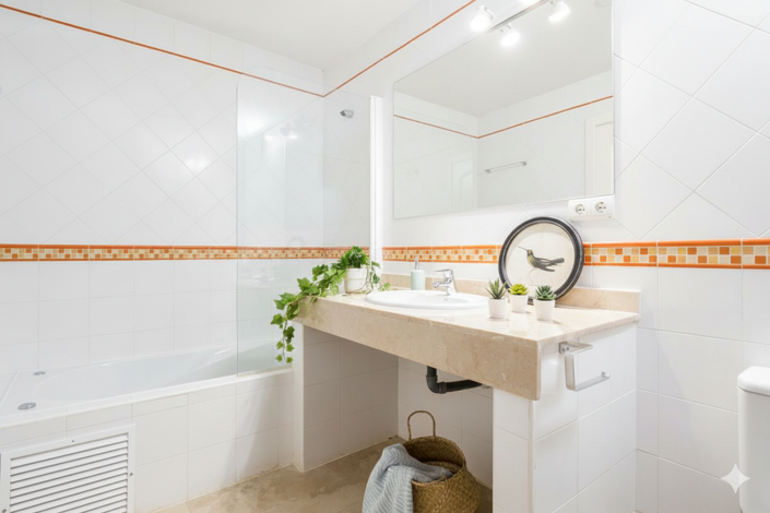 Image No.18-2 Bed Apartment for sale