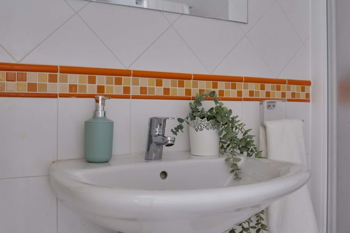 Image No.26-2 Bed Apartment for sale