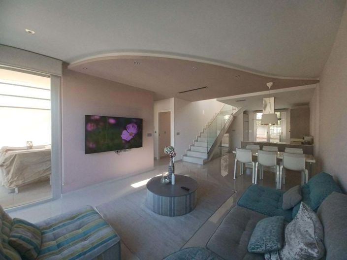 Image No.5-3 Bed Villa for sale