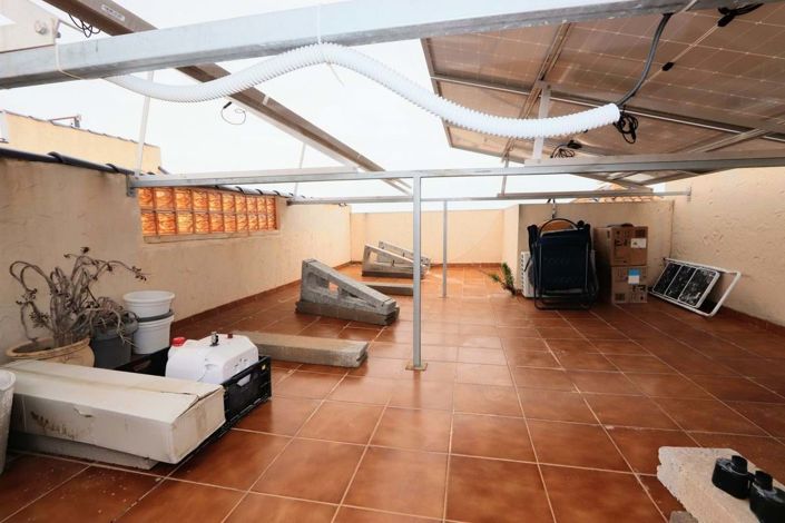 Image No.21-3 Bed Townhouse for sale