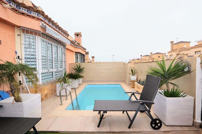 Image No.24-3 Bed Townhouse for sale