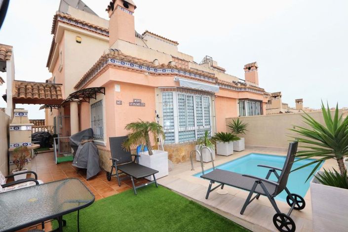 Image No.25-3 Bed Townhouse for sale