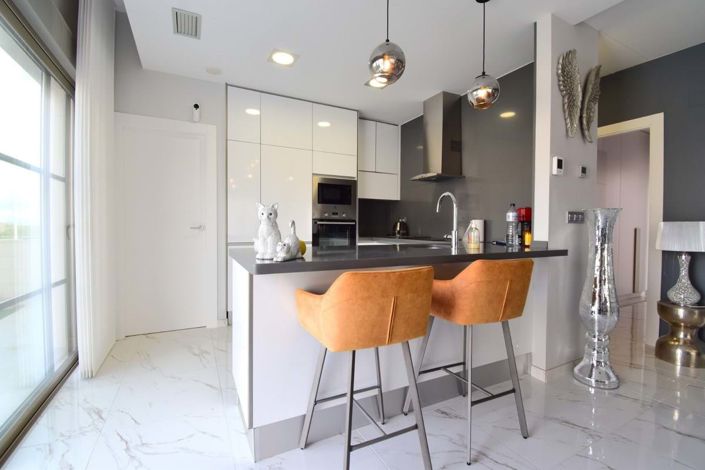 Image No.4-3 Bed Villa for sale