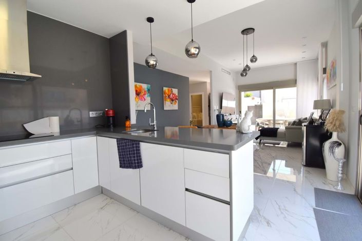 Image No.6-3 Bed Villa for sale