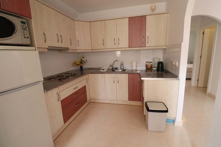 Image No.12-3 Bed Semi-Detached for sale