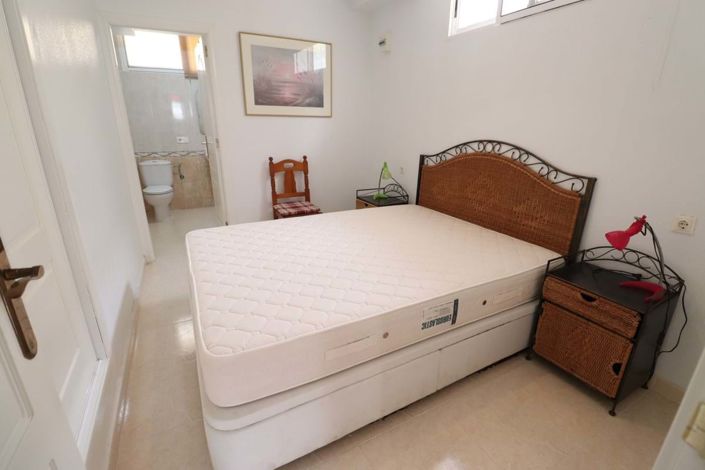 Image No.15-3 Bed Semi-Detached for sale