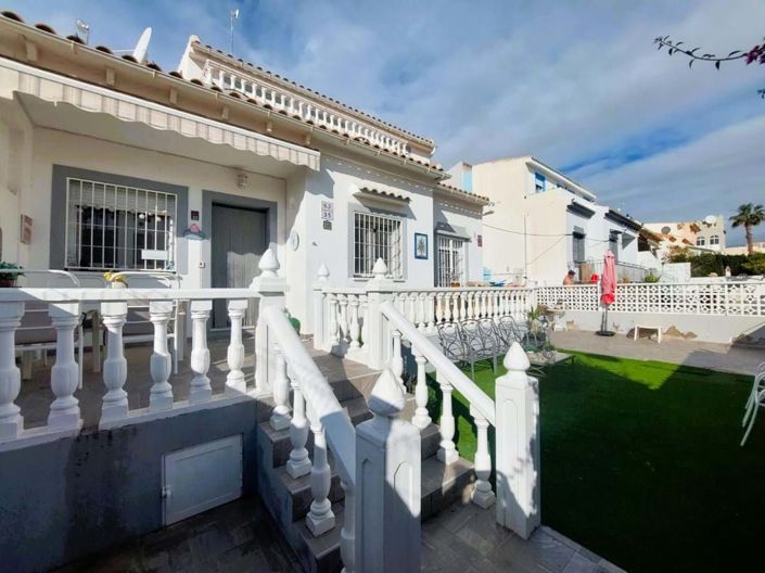 Image No.14-3 Bed Property for sale