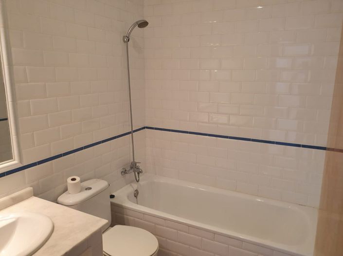 Image No.18-2 Bed Bungalow for sale