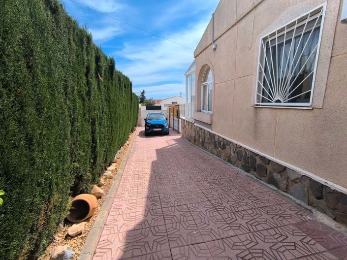 Image No.27-3 Bed Villa for sale