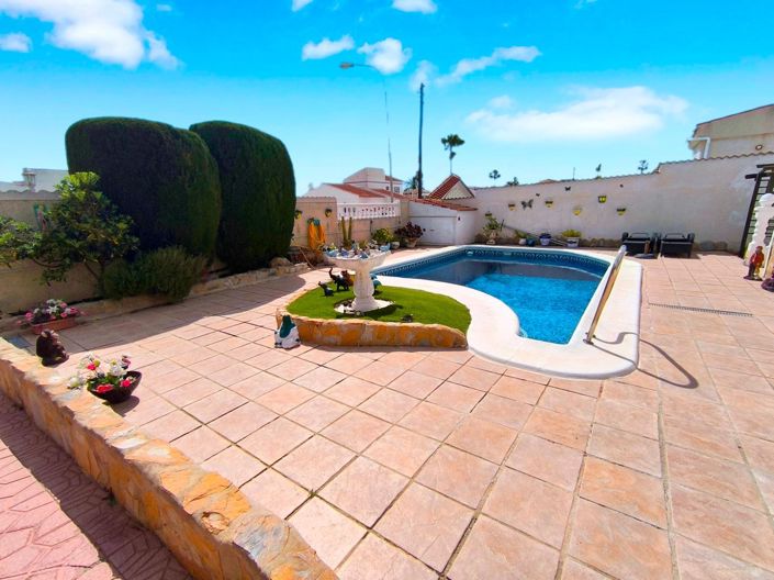 Image No.28-3 Bed Villa for sale