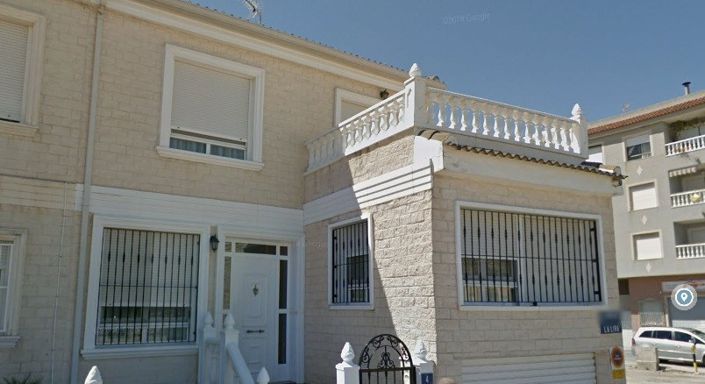 Image No.1-4 Bed Townhouse for sale