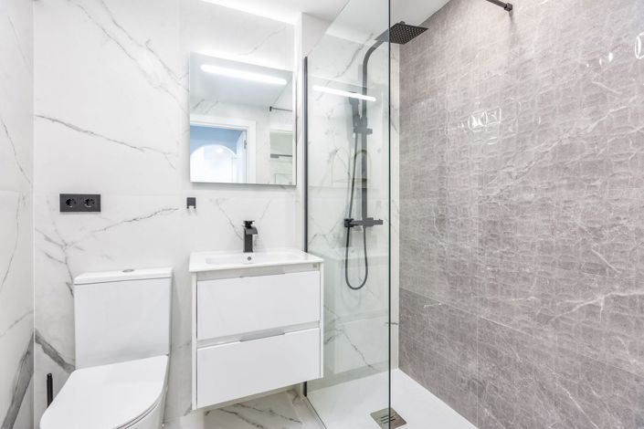 Image No.20-2 Bed Apartment for sale