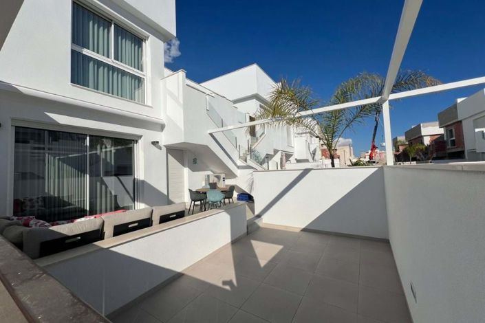 Image No.15-2 Bed Apartment for sale