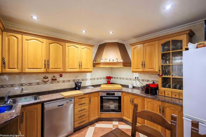 Image No.11-5 Bed Villa for sale