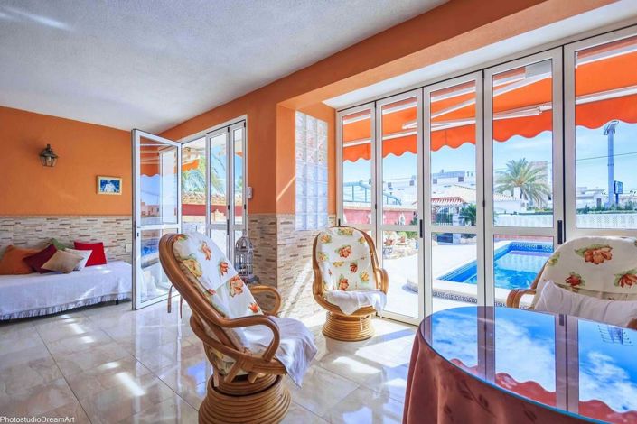 Image No.3-5 Bed Villa for sale