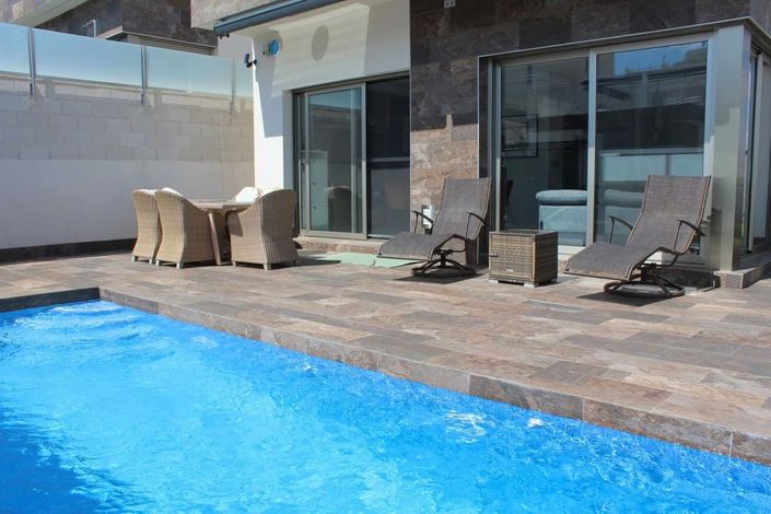 Image No.1-4 Bed Villa for sale