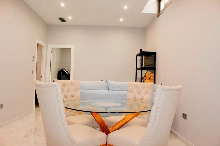 Image No.10-Villa de 4 chambres à vendre à Orihuela Costa