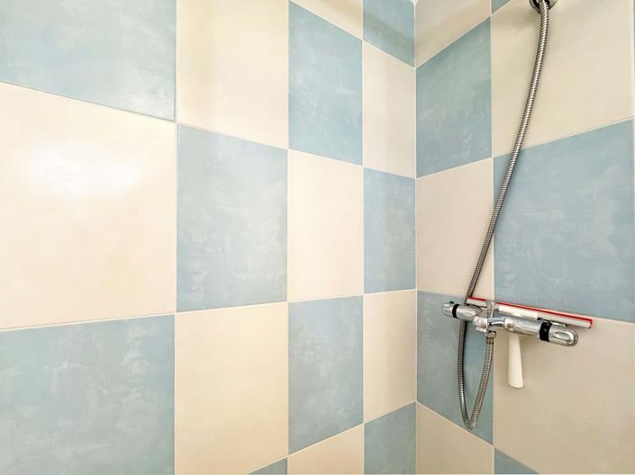 Image No.20-3 Bed Apartment for sale