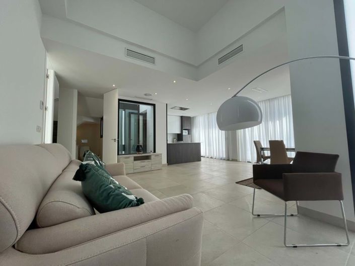 Image No.3-3 Bed Villa for sale