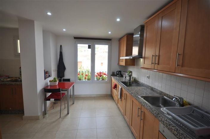 Image No.15-3 Bed Apartment for sale