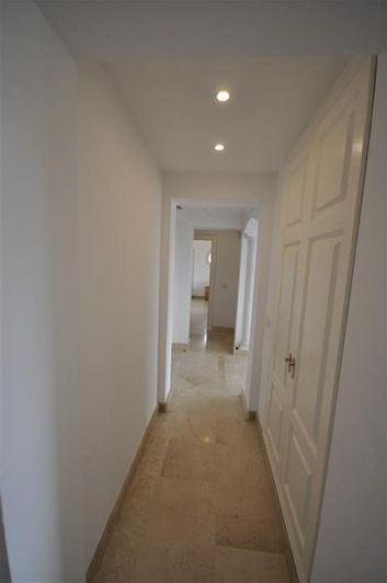 Image No.28-3 Bed Apartment for sale