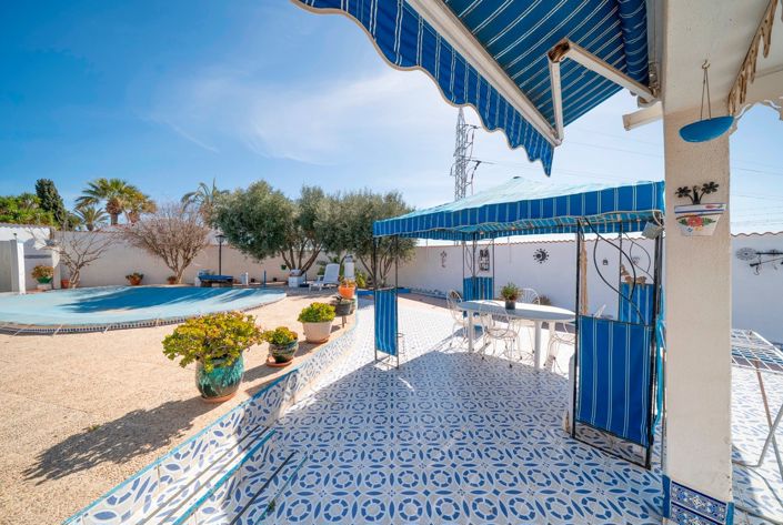 Image No.3-4 Bed Villa for sale