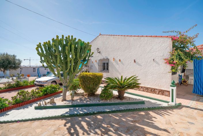 Image No.5-4 Bed Villa for sale