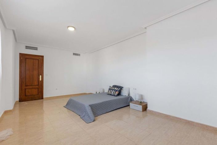 Image No.32-Villa de 5 chambres à vendre à Ciudad Quesada