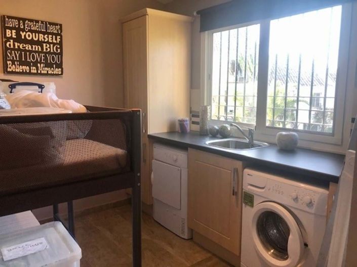 Image No.11-3 Bed Townhouse for sale