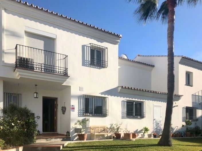 Image No.18-3 Bed Townhouse for sale