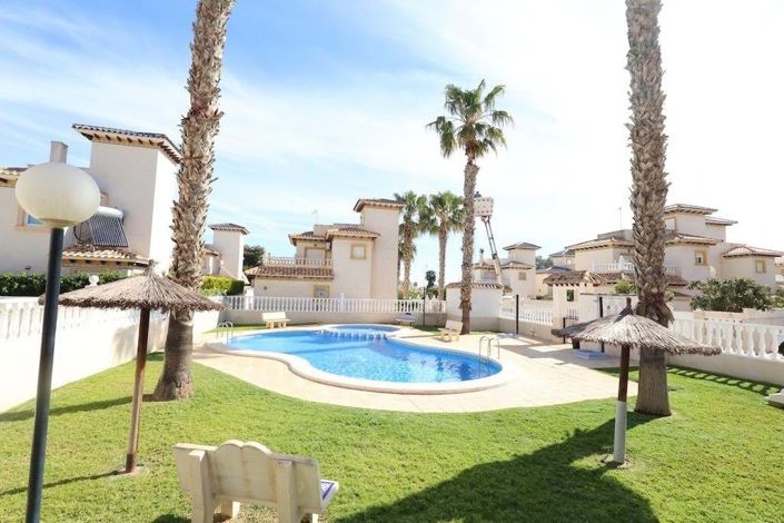 Image No.1-Bungalow de 2 chambres à vendre à Cabo Roig