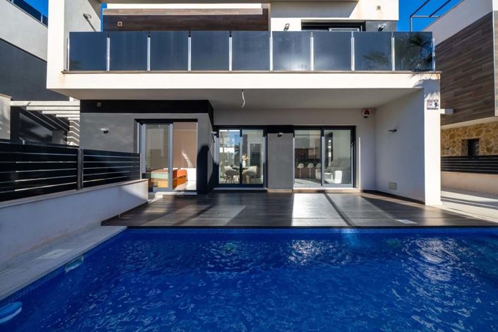 Image No.1-3 Bed Villa for sale