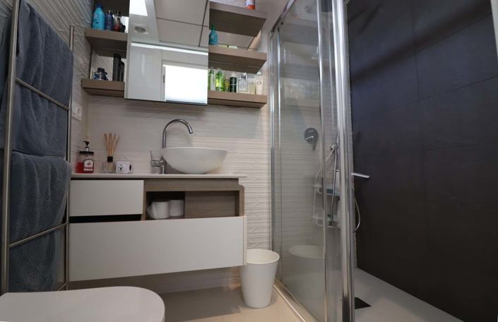 Image No.20-4 Bed Semi-Detached for sale