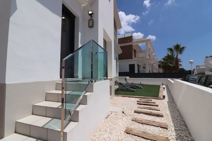 Image No.31-4 Bed Semi-Detached for sale