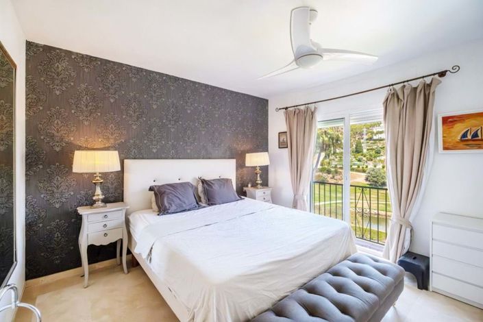 Image No.10-3 Bed Apartment for sale