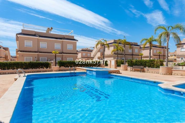Image No.1-3 Bed Townhouse for sale