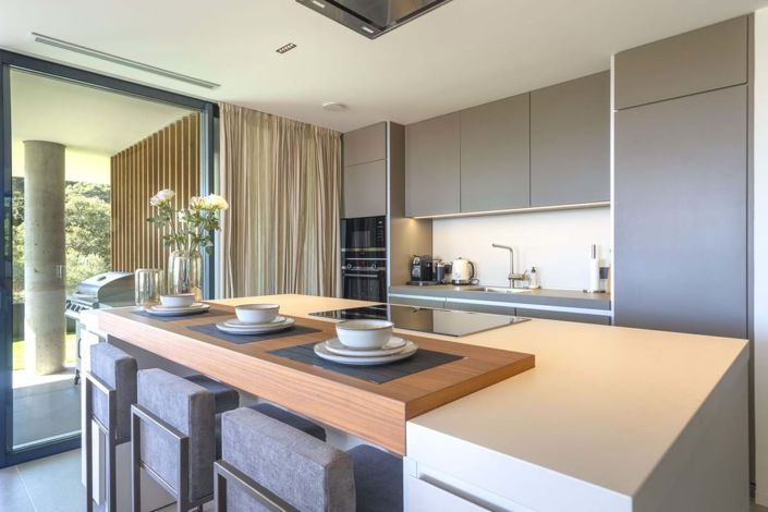 Image No.10-3 Bed Apartment for sale