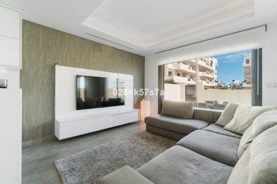 1447-606803-78d1f4f8b6655591b02d22fabb36a692d