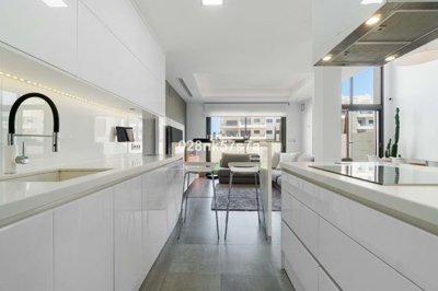 1447-606803-78d1f4f8b6655591b02d22fabb36a692d