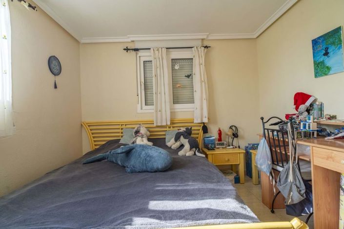 Image No.8-3 Bed Townhouse for sale