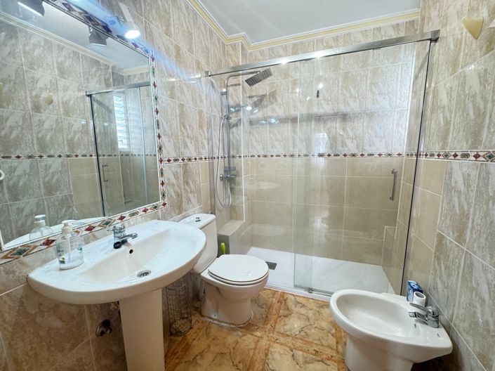 Image No.11-Appartement de 2 chambres à vendre à Orihuela Costa