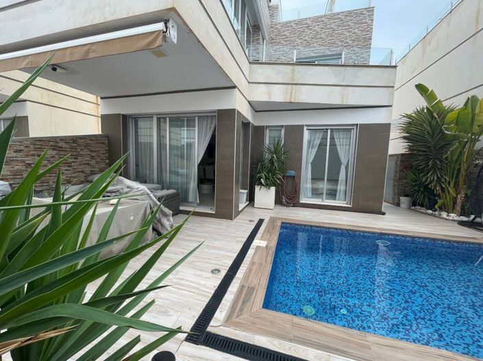 Image No.6-Villa de 3 chambres à vendre à Ciudad Quesada